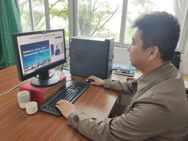 文化與傳播學院 以網絡文化傳播為抓手，深化學習型黨組織建設